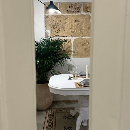 F Home Noto Exterior photo