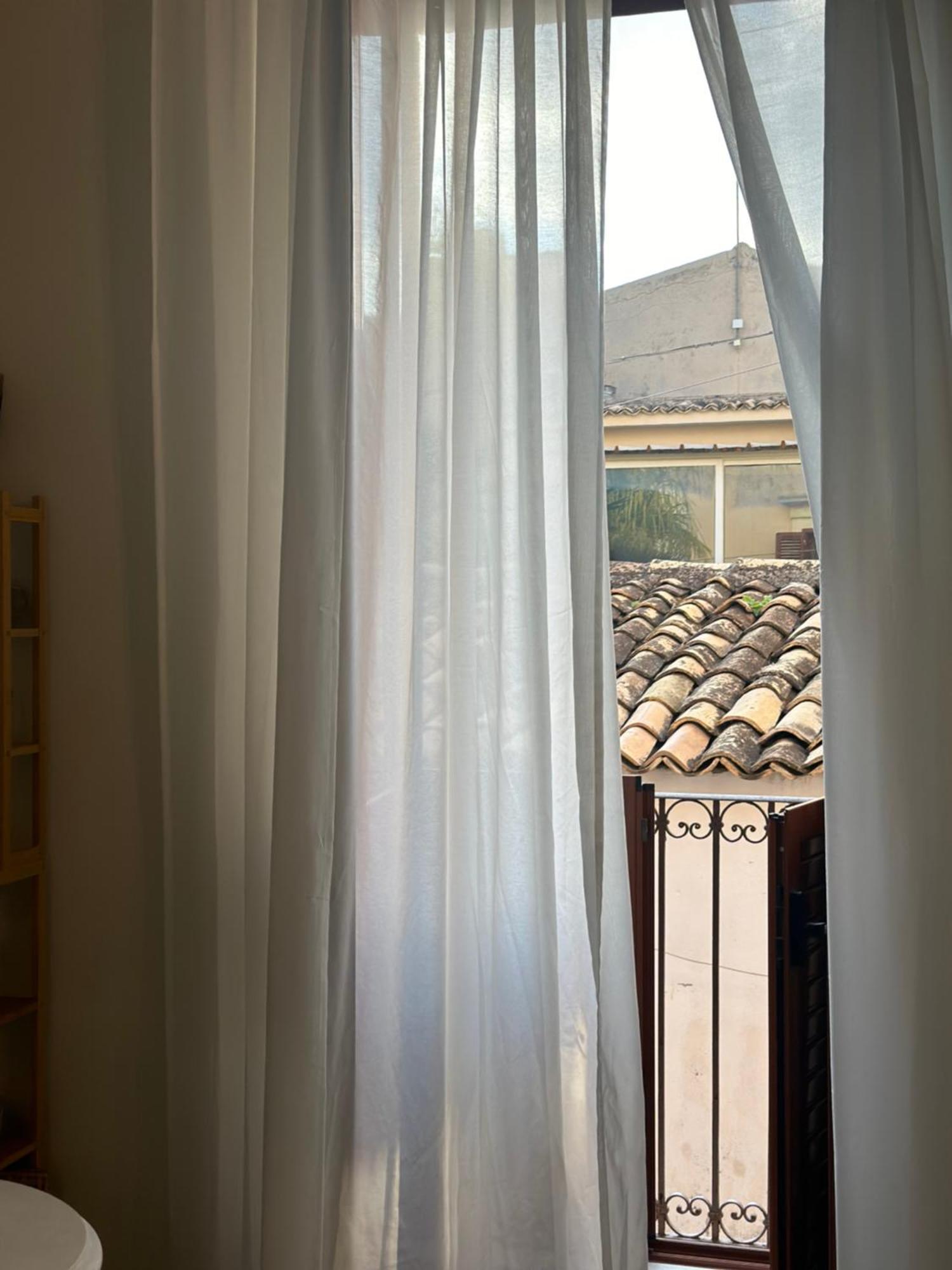 F Home Noto Exterior photo